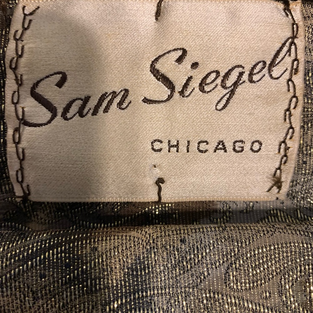 Full Genuine Brown Fur Coat Size 2X - 3X .  By Sam Siegel Chicago - Picture 2 of 11